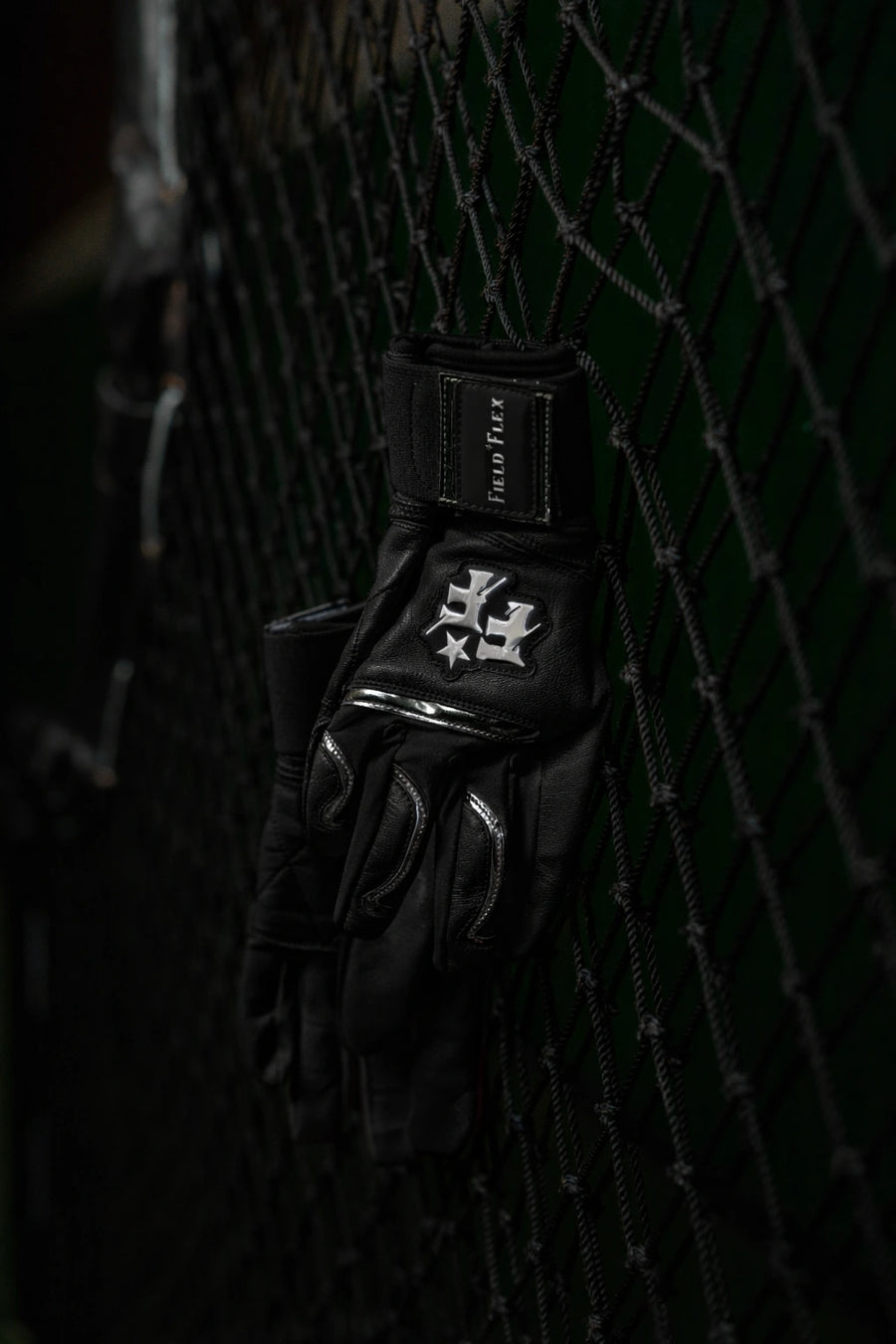 Black / Black